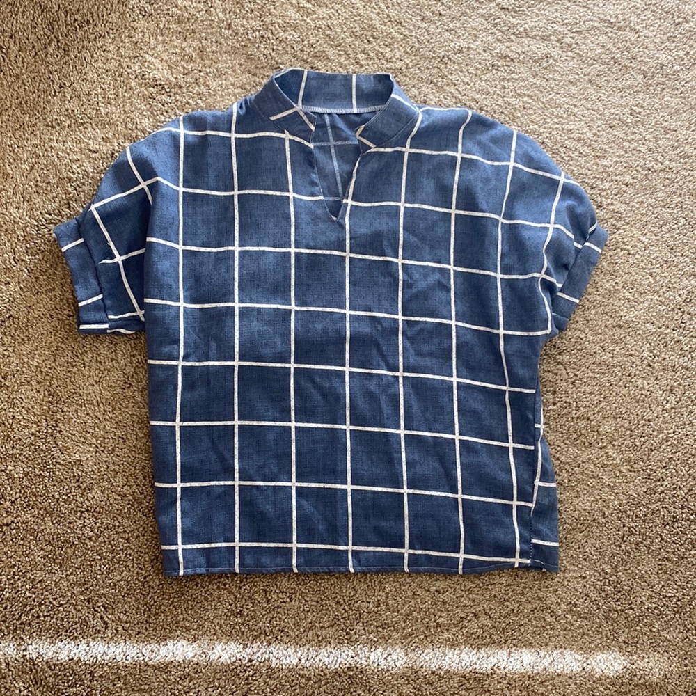 Checkered blouse. Size S